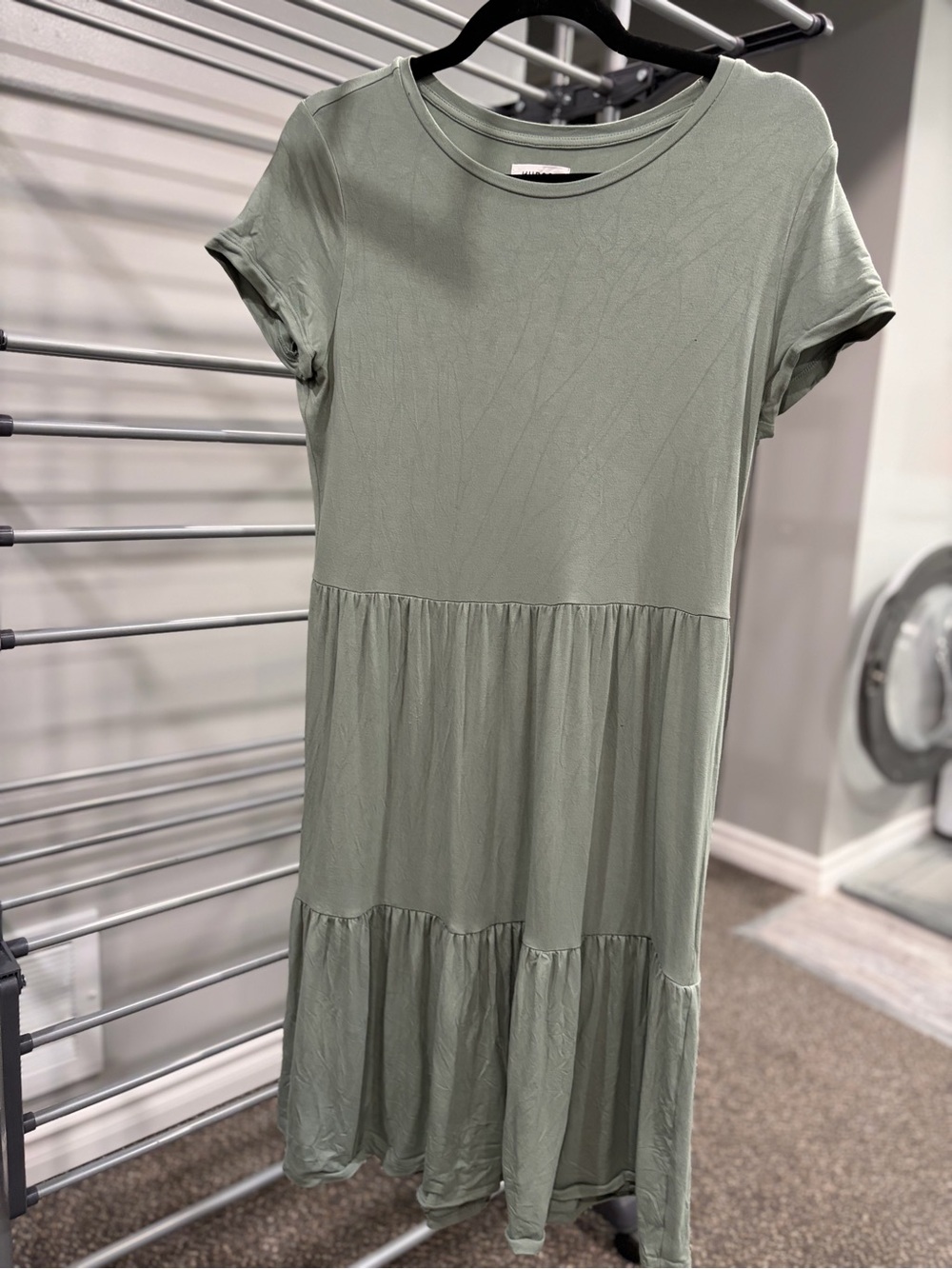 Hudson North Women’s Sage Green Tiered Short-Sleeve Dress
